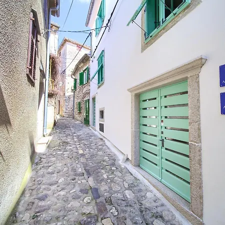 Apartamento Vibrant And Elegant Downtown Krk -