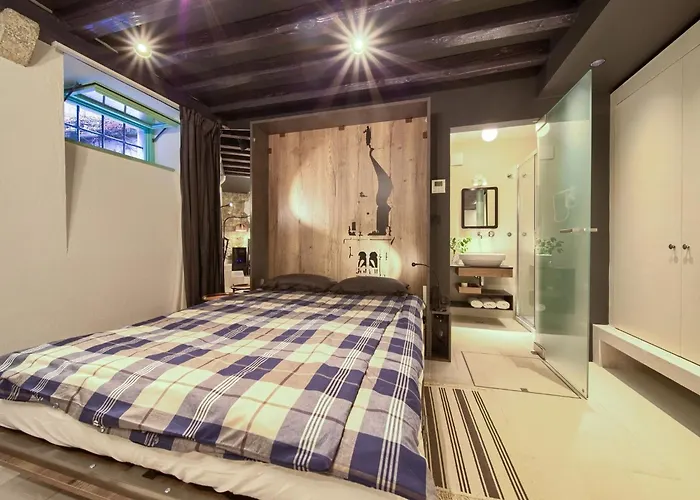 Vibrant And Elegant Downtown Krk -